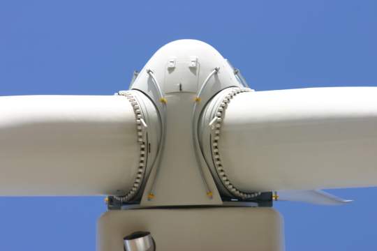 Wind turbine monitoring